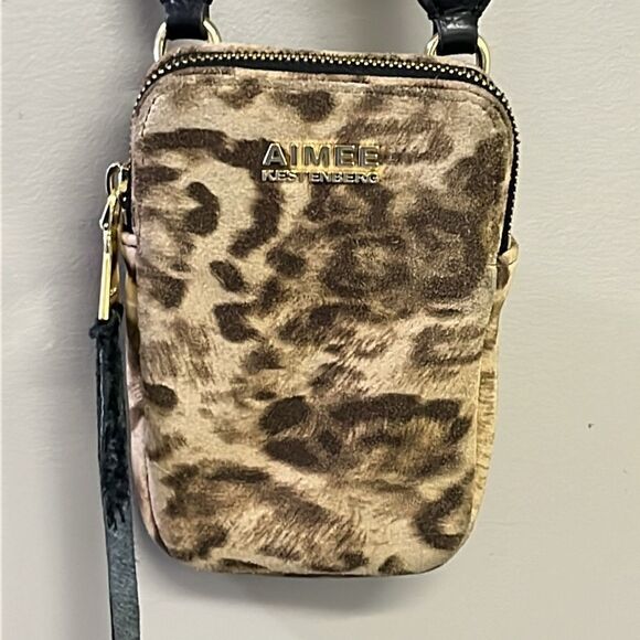 Aimee Kestenberg Animal Print Leather Just Saying Stadium Wallet Mini Crossbody - Picture 4 of 16